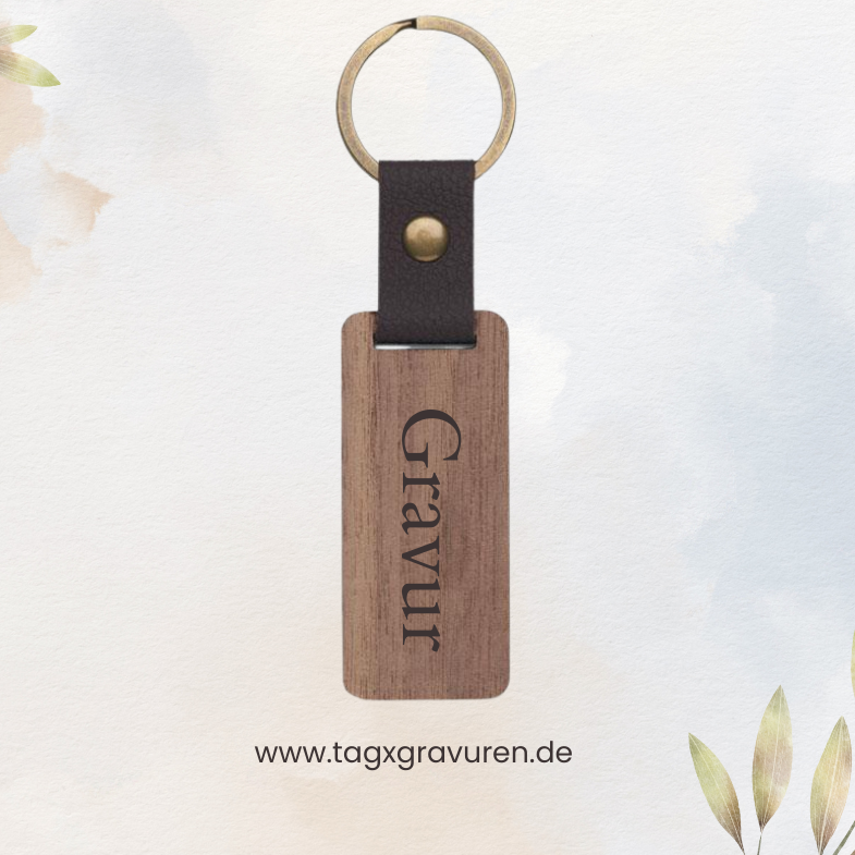 Personalisierter Schlüsselanhänger aus Walnussholz mit Gravur